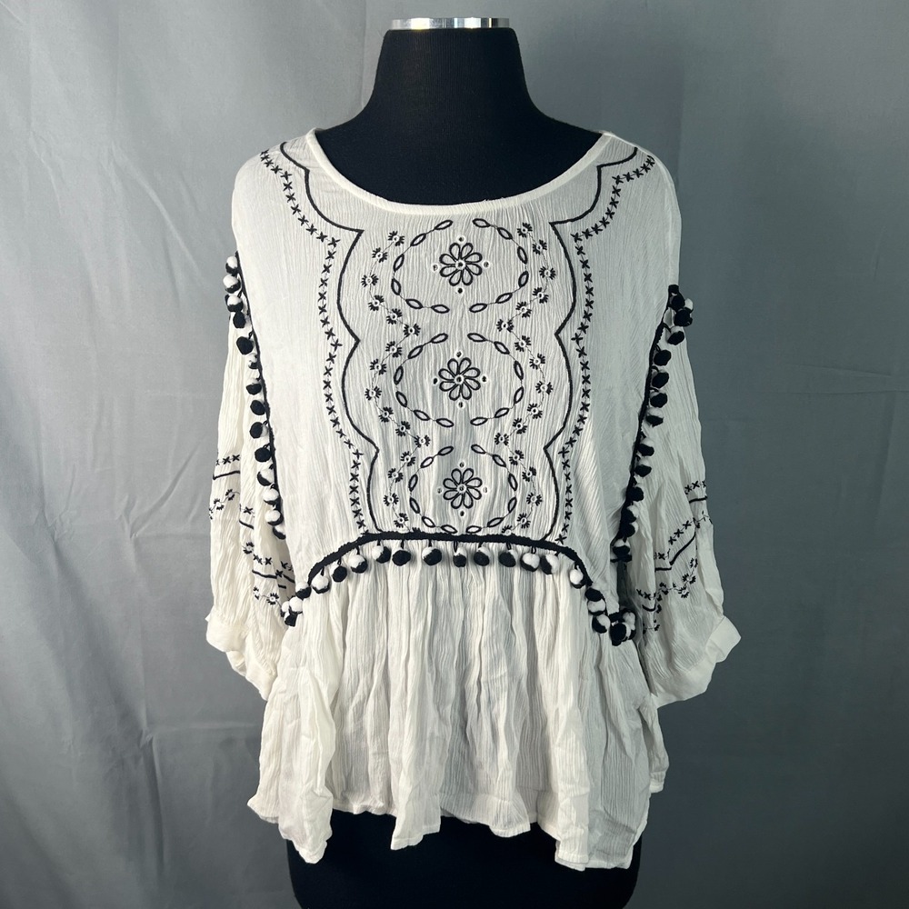A.n.a A New Approach Peasant Blouse Women Large White Black Embroidered Pom-Pom